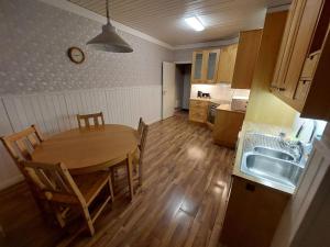 Spacious three-room apartment with balcony