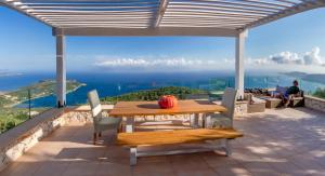 Heliopetra Luxury Villa Lefkas
