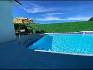 Great located home with pool near beach - Walsingham