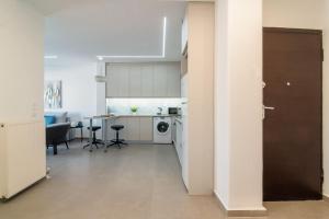 Ranias flat-5 mins to Acropolis