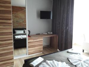 Mini Hotel on Demiivska