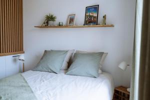 Appartements Superbe studio renove proche Metro avec garage : photos des chambres