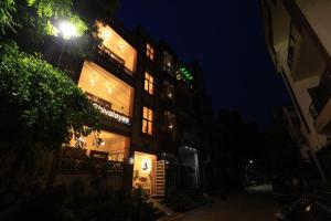 SHIVALAYAA - The Divine Abode