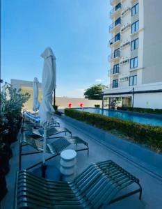 Fully Furnished Studio Unit at The Median with Fast Internet Connection and Netflix