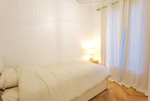 INS style 2 bdrs APT in 15arr cente 1mins to metro N15-128