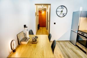 Four lakes luxury suites