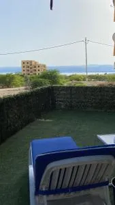 SeaStar Sea View apartment 10 minutes away from beach - Al Maghtis