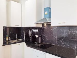 New decored Apt with elevator 50m to Lafayette N9-58