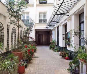 New decored Apt with elevator 50m to Lafayette N9-58