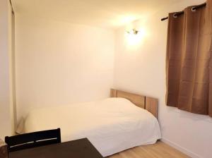 New renoveted studio in calm area near nation N11-283