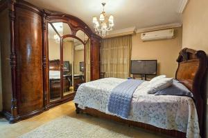 Comfy 2 Bedrooms Apartment in Cairo 92