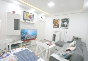 Kandinsky business apartment with workspace in Belgrade, Serbia