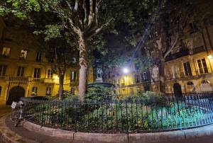 New deco studio with elevator near Galleries Lafayette N9-4