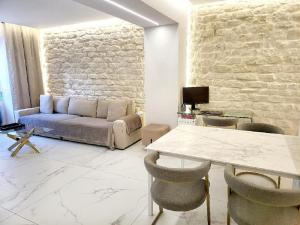 LUXURY IN "PLAZA LUCEROS" in the heart of the city & beach