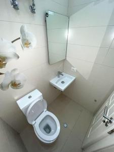 Stylish City-Center Apartment