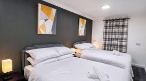 Spacious 5 Bedroom Near Airport