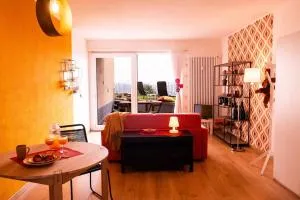 Yellow House - Lugano - 卡斯塔尼奥拉