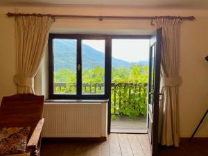 Vintage House Hancnel