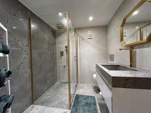 The Luxurious Hideaway