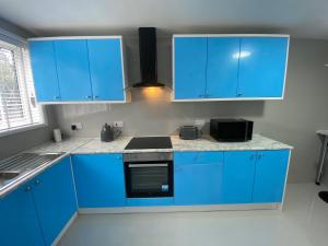 Woolwich - House - Sleeps 5 - Garden - Parking