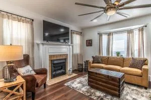 Tranquil Terrace - Duplex #1 - Flour Bluff Junction