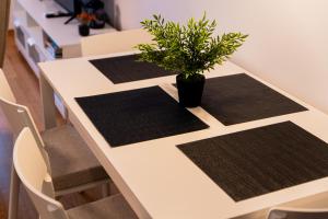 Flexible SelfCheckIns 107 - Zagreb - Garage - Loggia - Bedroom