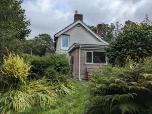 The Lodge - Built in the 1850s - 尼思