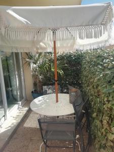 T3 rez-de-chaussée lumineux avec terrasse proche plage