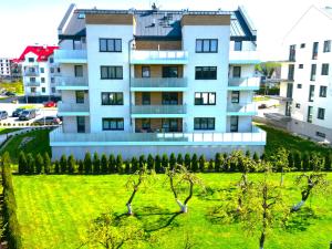 LUBAVA apartment z garażem podziemnym i klimatyzacją, Netflix, TV55, winda