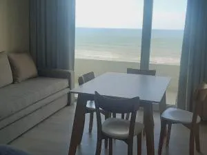 Departamento frente al mar en Quequén con cochera - Puerto Quequén