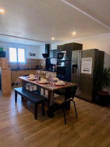 Maisons de vacances Can FRANCES - Parking-Garage-2 jardins-Terrasse-BRASERO-MER-Wifi : photos des chambres