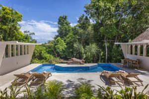 Ikana Puerto Aventuras Golf Getaway