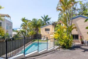 Otto Descola - Views, walk to Hastings St & beach