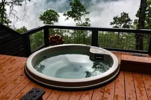 The Cypress Villa where luxury & nature meet - Marshall