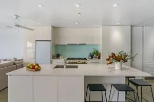 Lakefront Apartment 10 - Hot Tub, Heated Pool, Sauna - 陶波