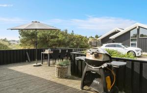 Awesome Home In Løkken With Kitchen