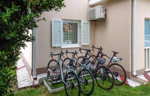 Pet Friendly Home In Karakasica