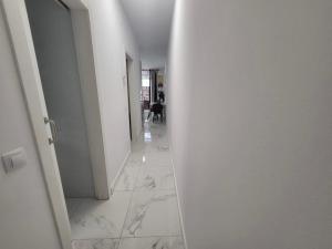 New 2 Bedrooms Gold flat at Las Canteras beach with balcony and Free Parking