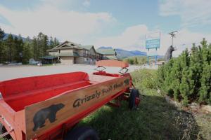 Glacier Mountain Lodge