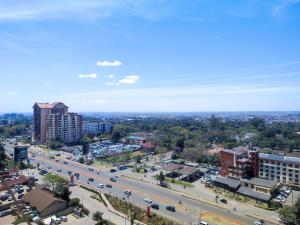 Luxurious 3 Bed 4 Bath Condo