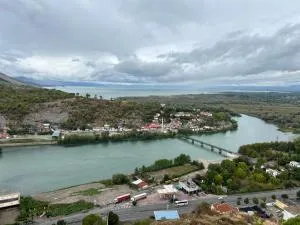 Villa lake shkodra guide - Papaj