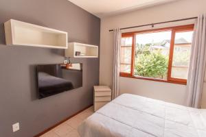 By the beach, Walk Mole Beach! AC, Wifi 250M, BBQ