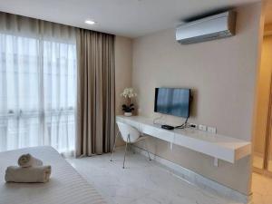 Condominium - Sukhumvit Soi 5 BTS Nana- Room Size 47m2
