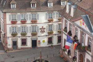 Hotels Hotel De La Tour : photos des chambres