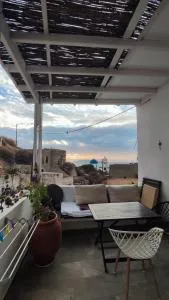 Mythos Traditional Stonehouse - Éxo Goniá