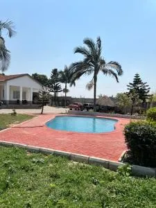 Sunlit Home-Away Solutions - Momba