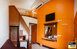 First and Frang Hotel - Koh Phangan