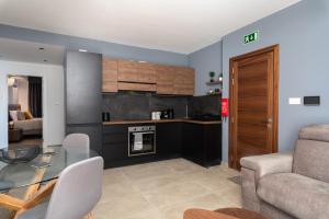 Modern 1BR Apartments Close to Manoel Island Saint Julians & Tigne Shopping Mall