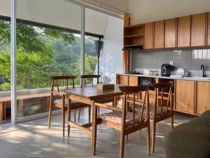 Rumah Lawani - Cicadas