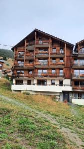 Le Cocon des Airelles - Meublé de tourisme 3 étoiles au pied des pistes avec garage